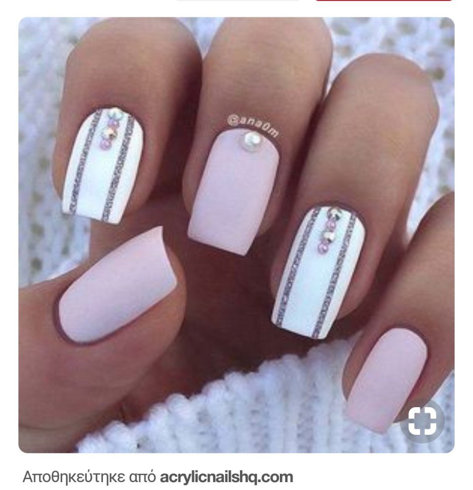 Белый офисный маникюр