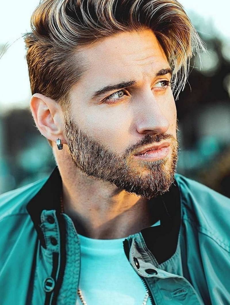 The Side Swept Undercut стрижка