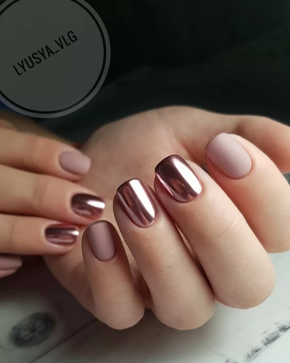 Однотонный маникюр на короткие ногти