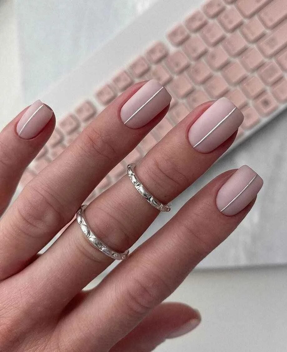 Стильные короткие ногти