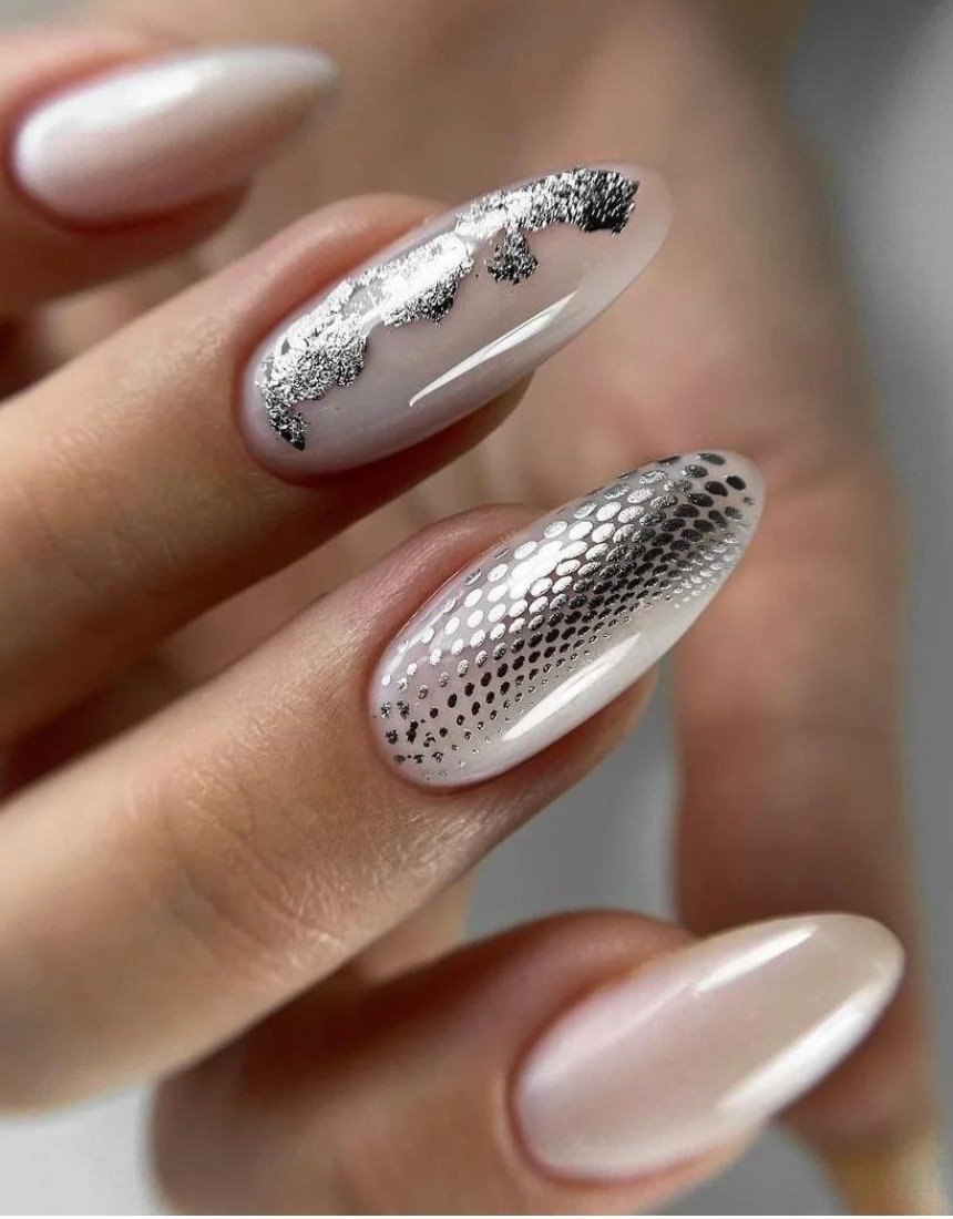 Nails Fashion trend 12/24 natural delicate