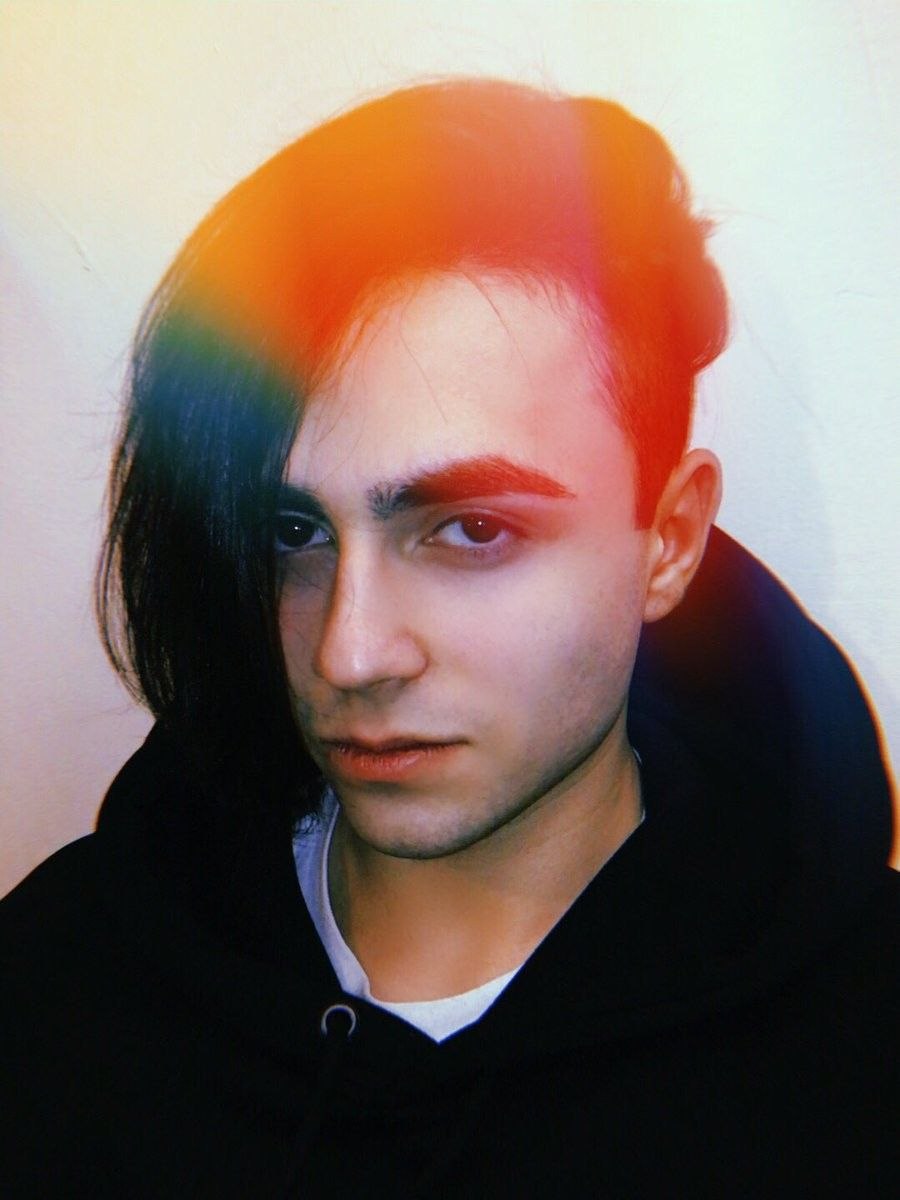 Арсен Манукян лизер