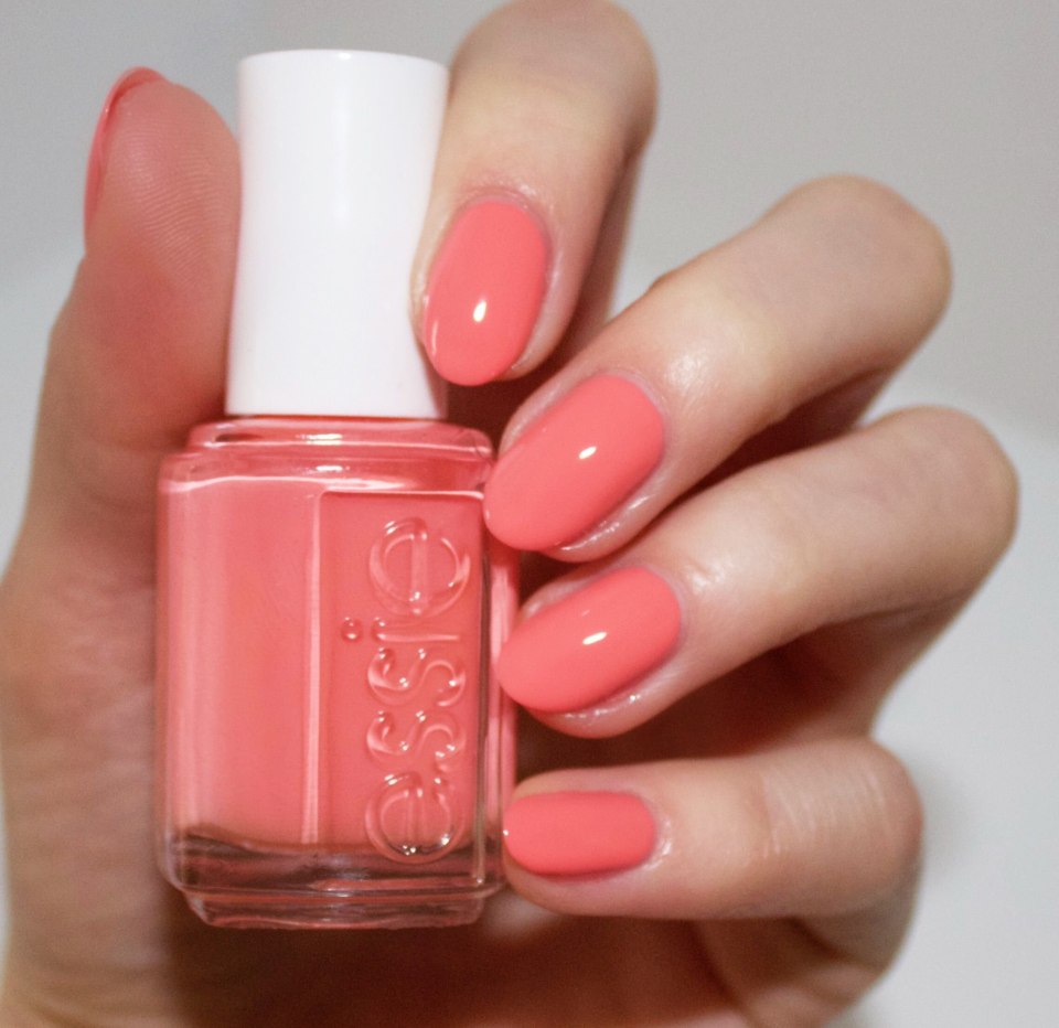 Лак Essie персиковый