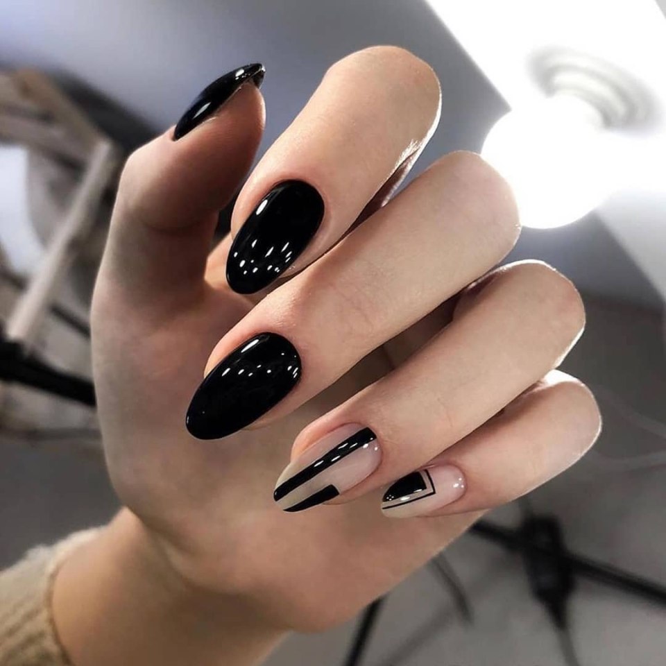 Черные ногти