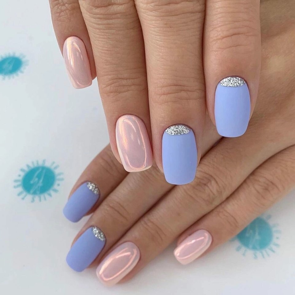 Маникюр на короткие ногти нежные голубые оттенки