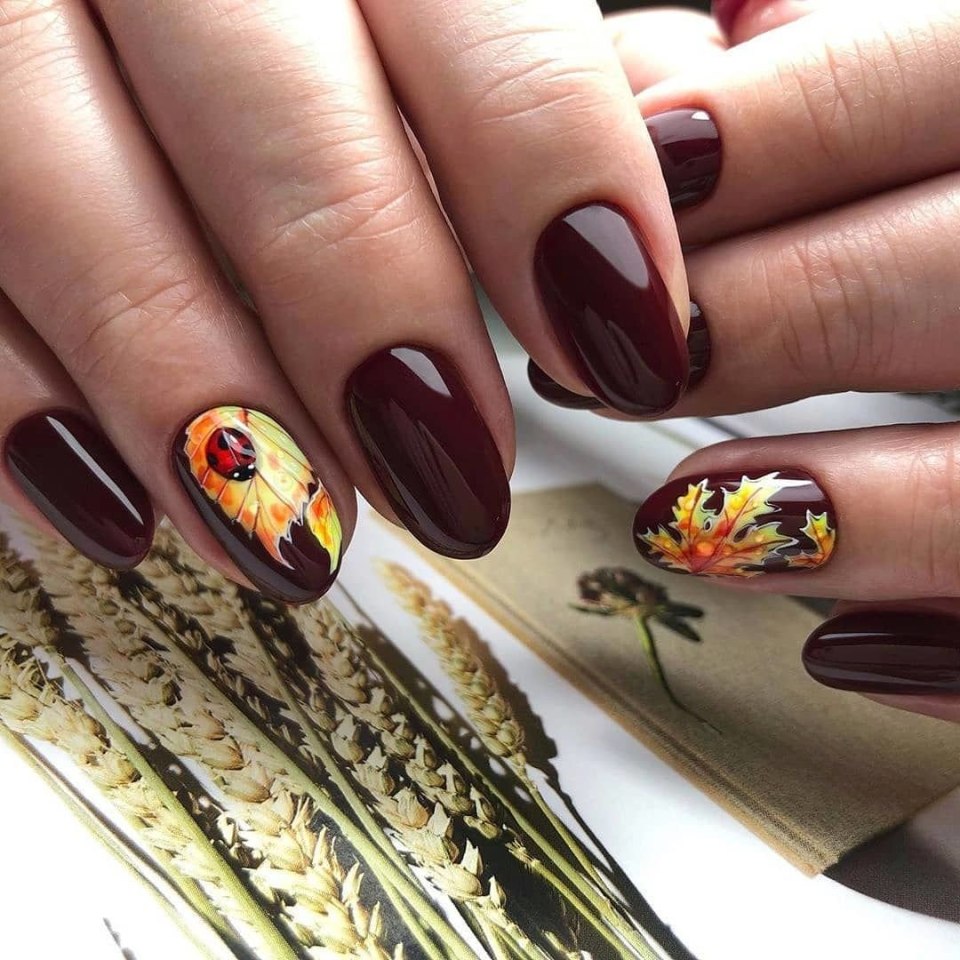 Осенний маникюр 2022