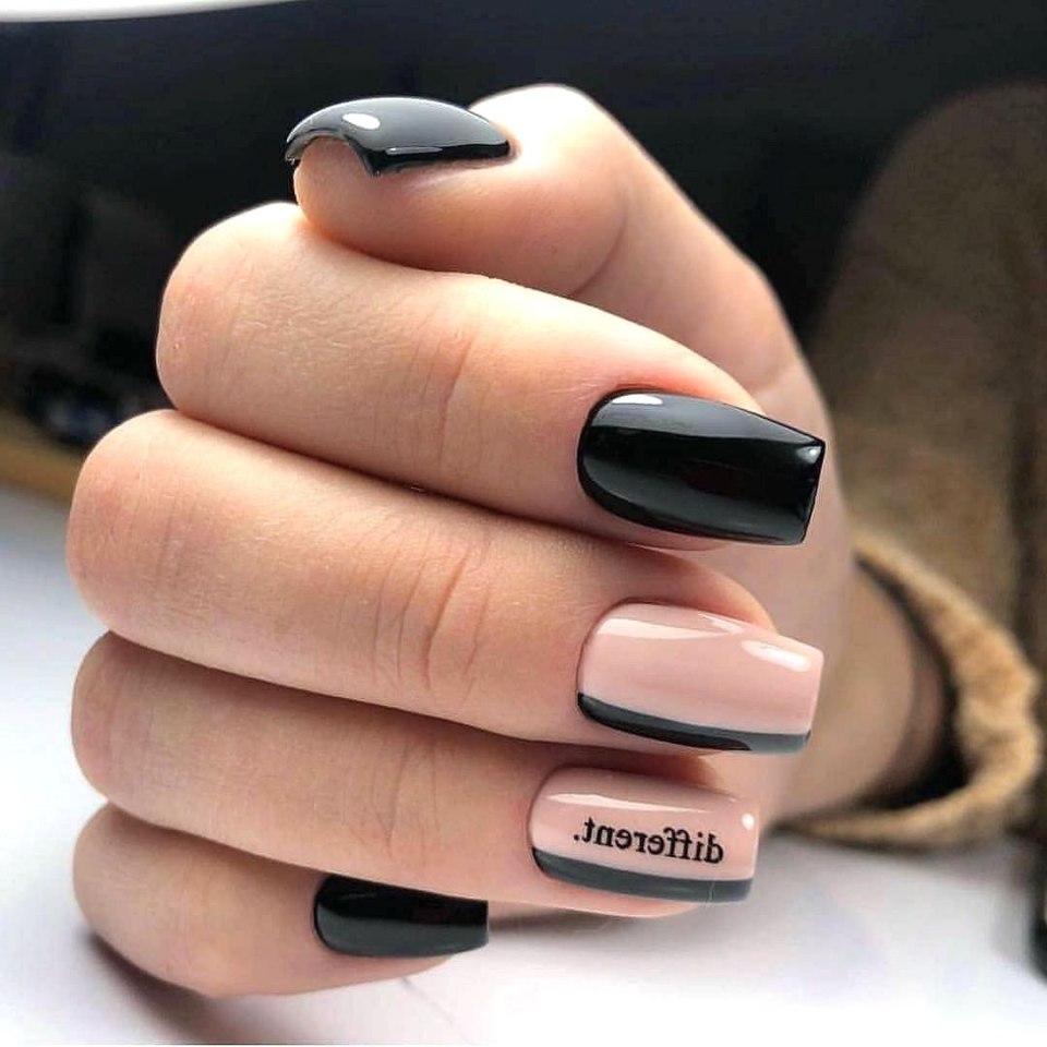 Стильный маникюр для офиса