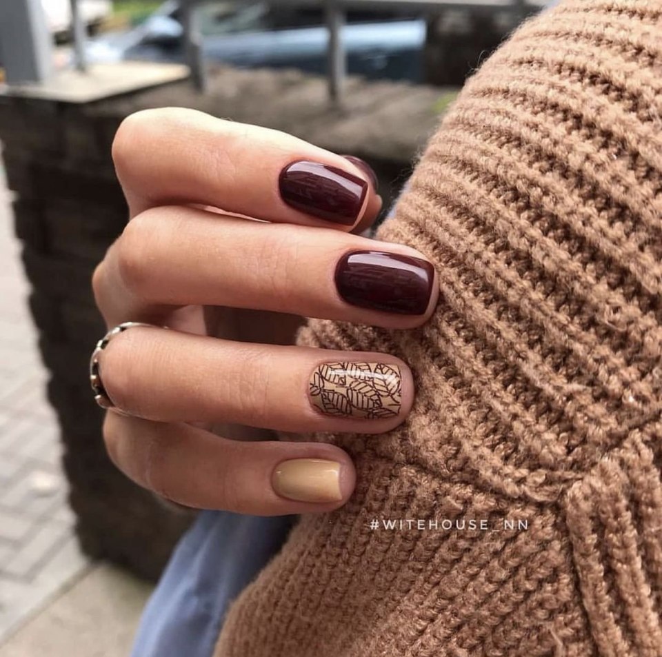 Коричневый маникюр однотонный