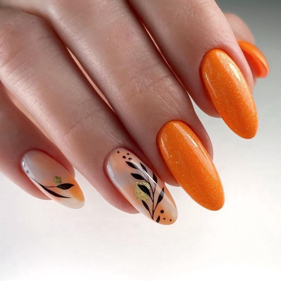 Яркий осенний маникюр