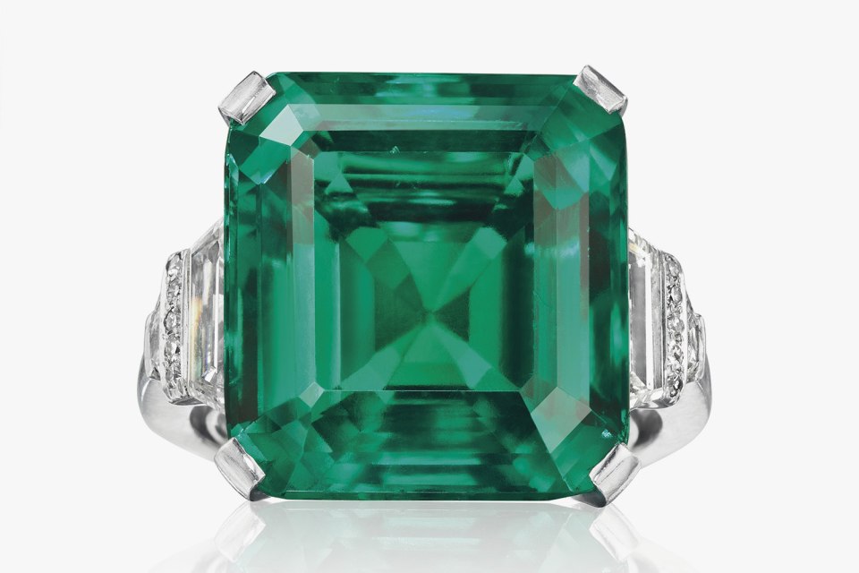 Harry Winston кольцо с изумрудом