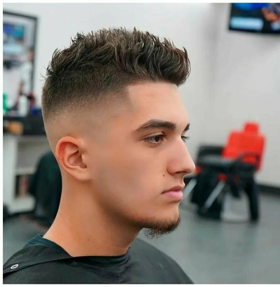 Fade стрижка Spiky