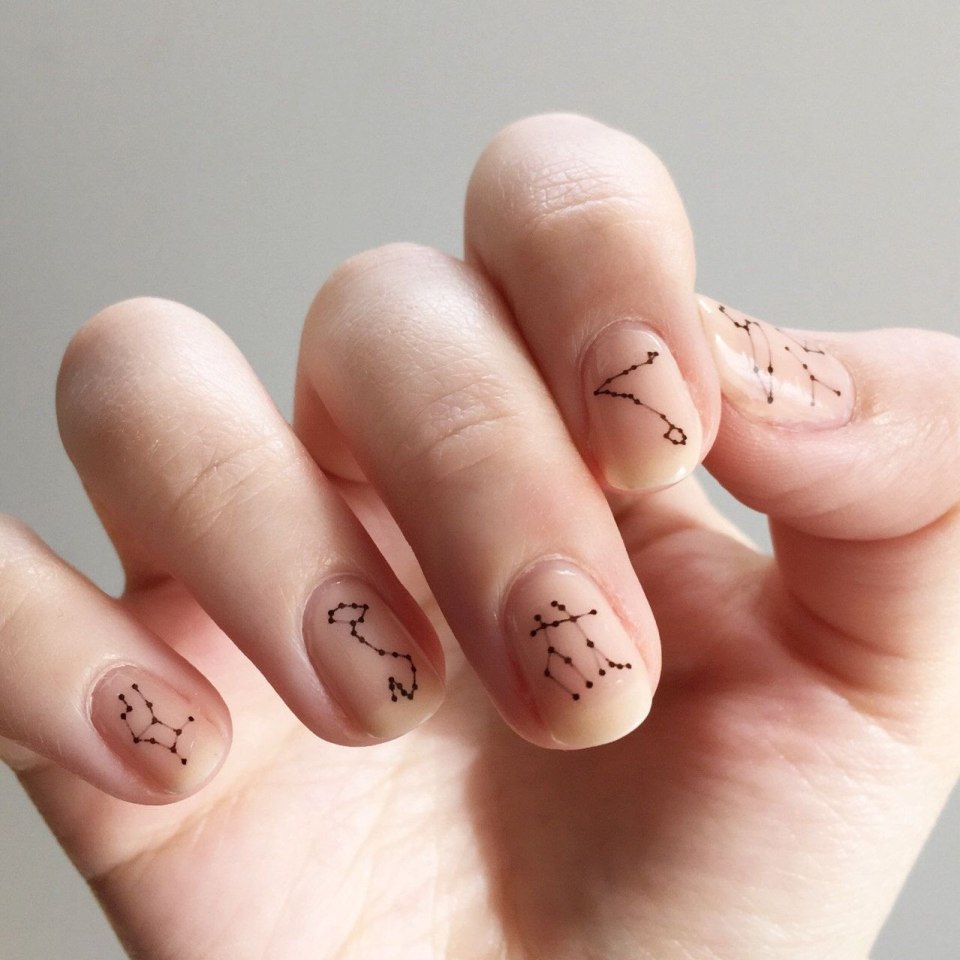 Маникюр на короткие ногти Минимализм