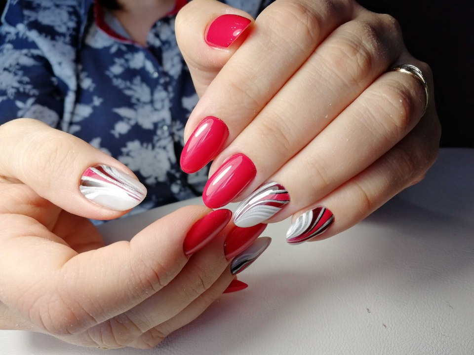 Маникюр абстракция