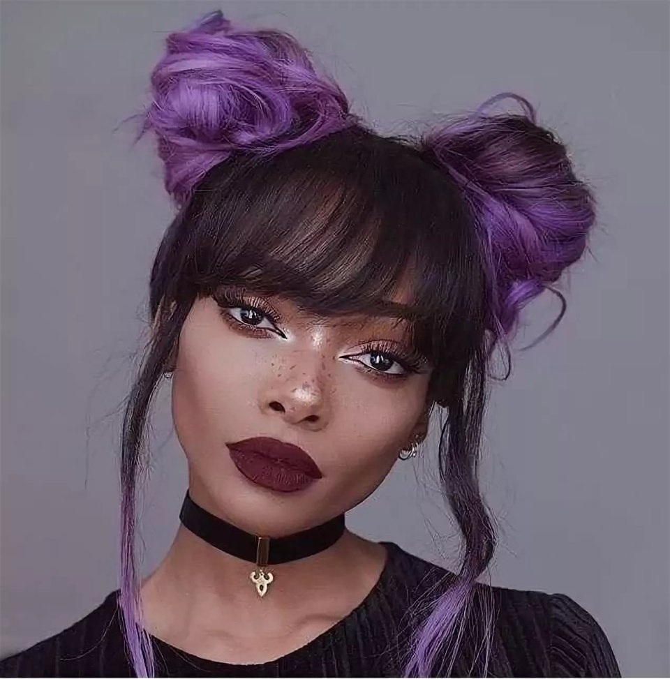 Nyane Lebajoa с фиолетовыми волосами