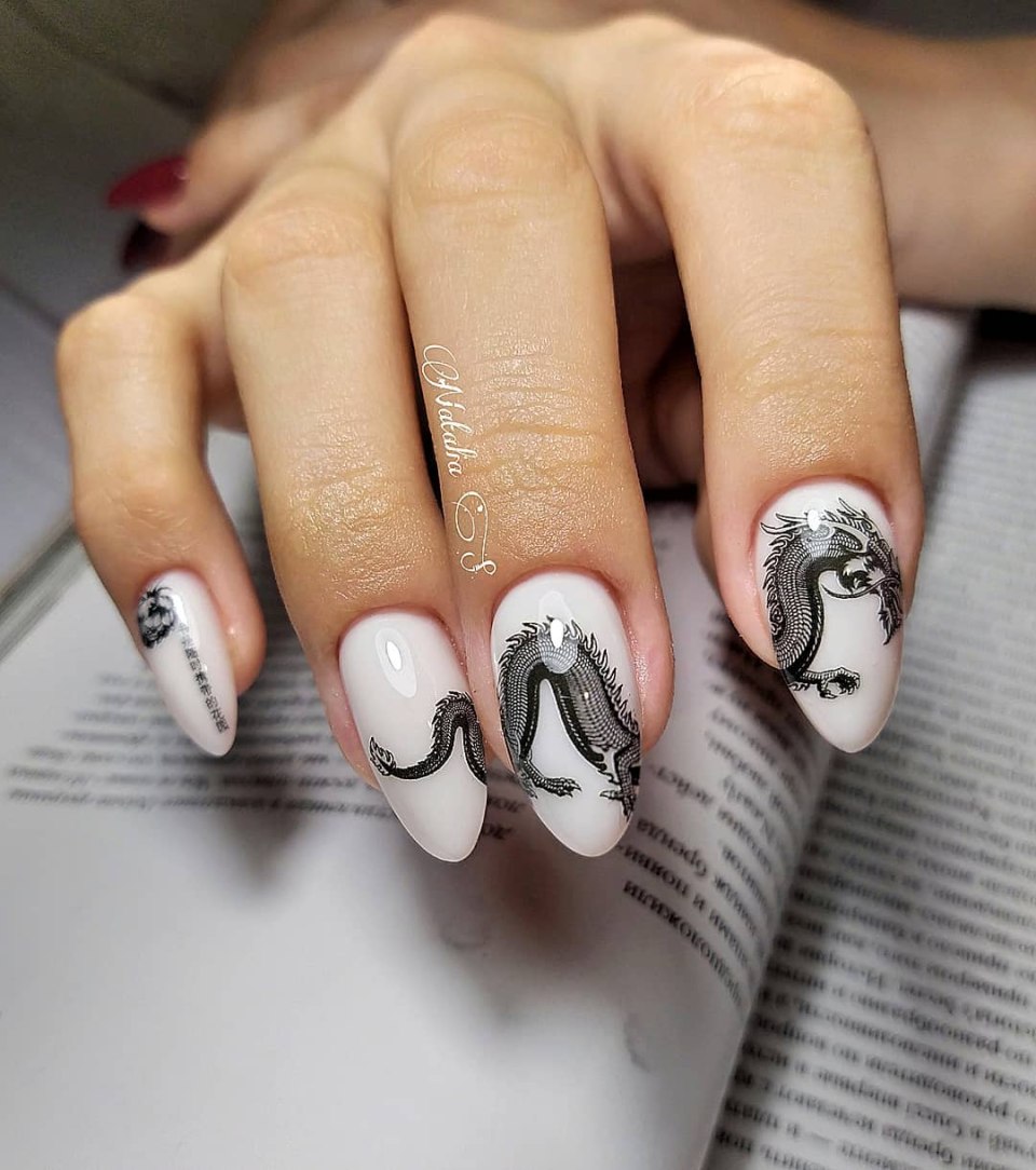 Осенний маникюр 2023