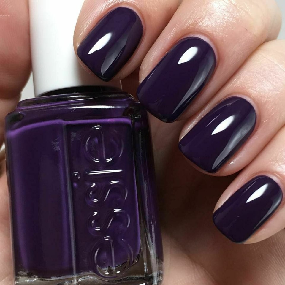 Essie Gel темно лиловый