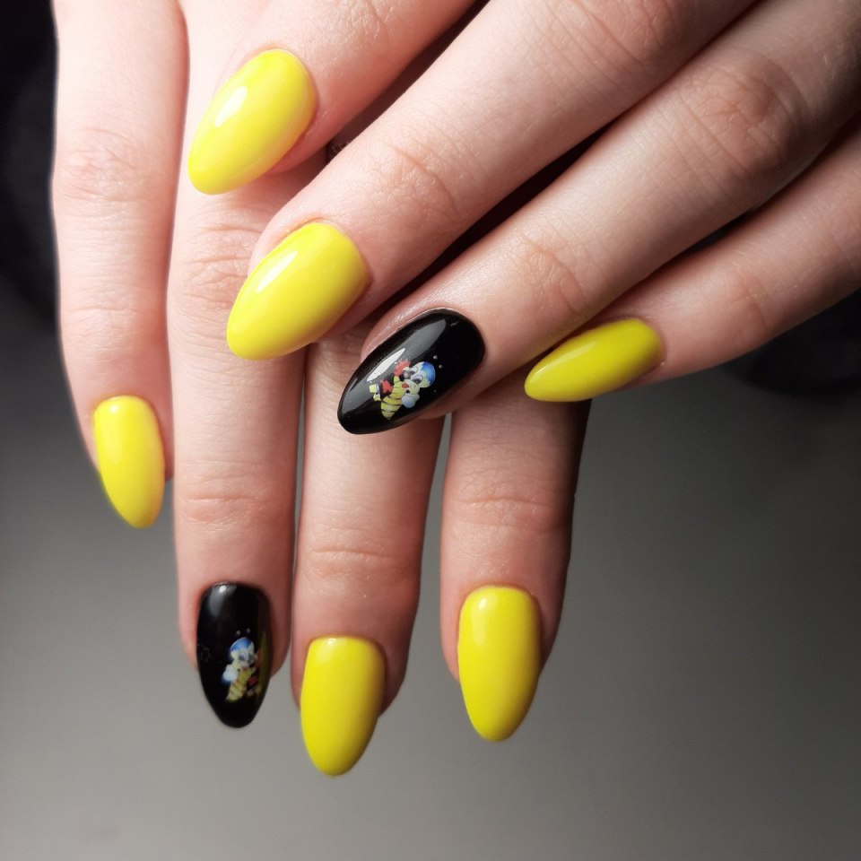 Жёлтый маникюр