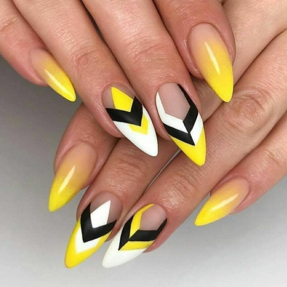 Желтые ногти