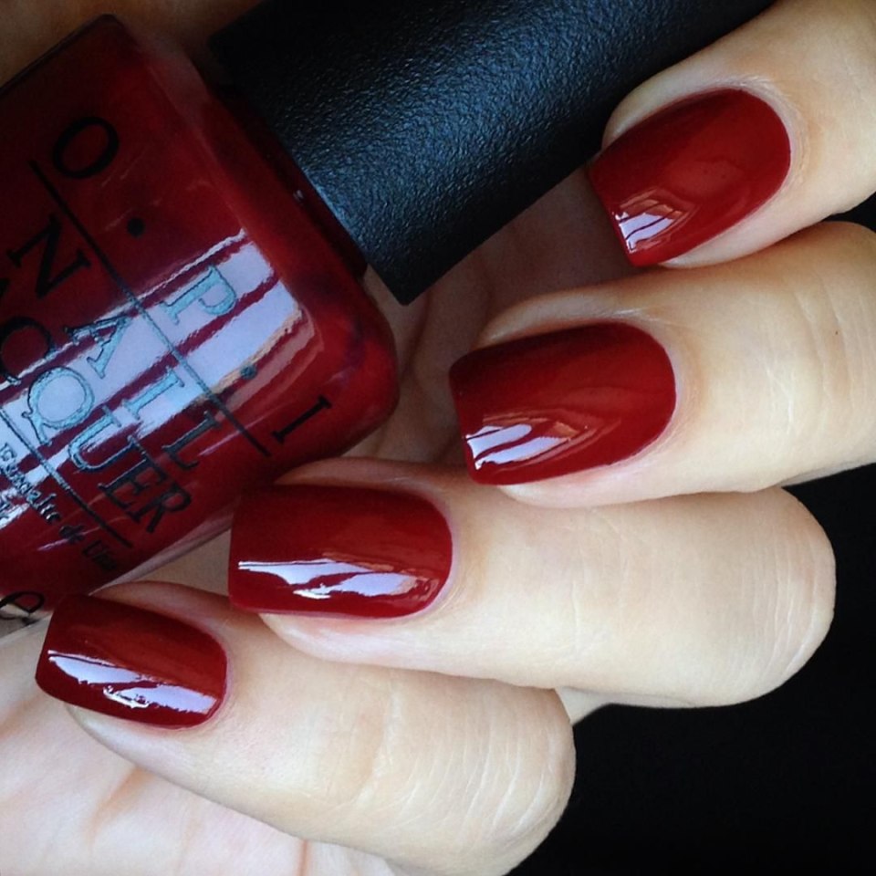 OPI Shellac красный