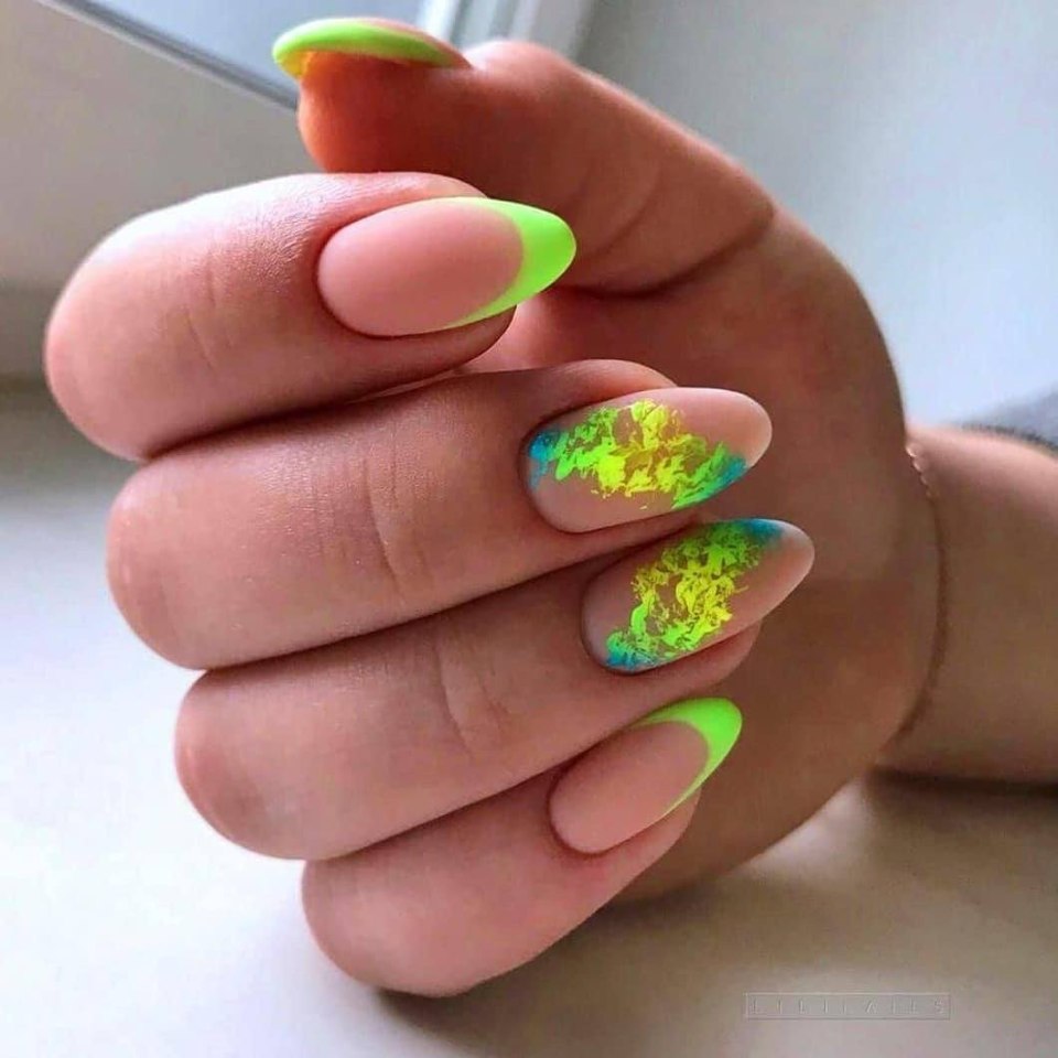 Маникюр лето