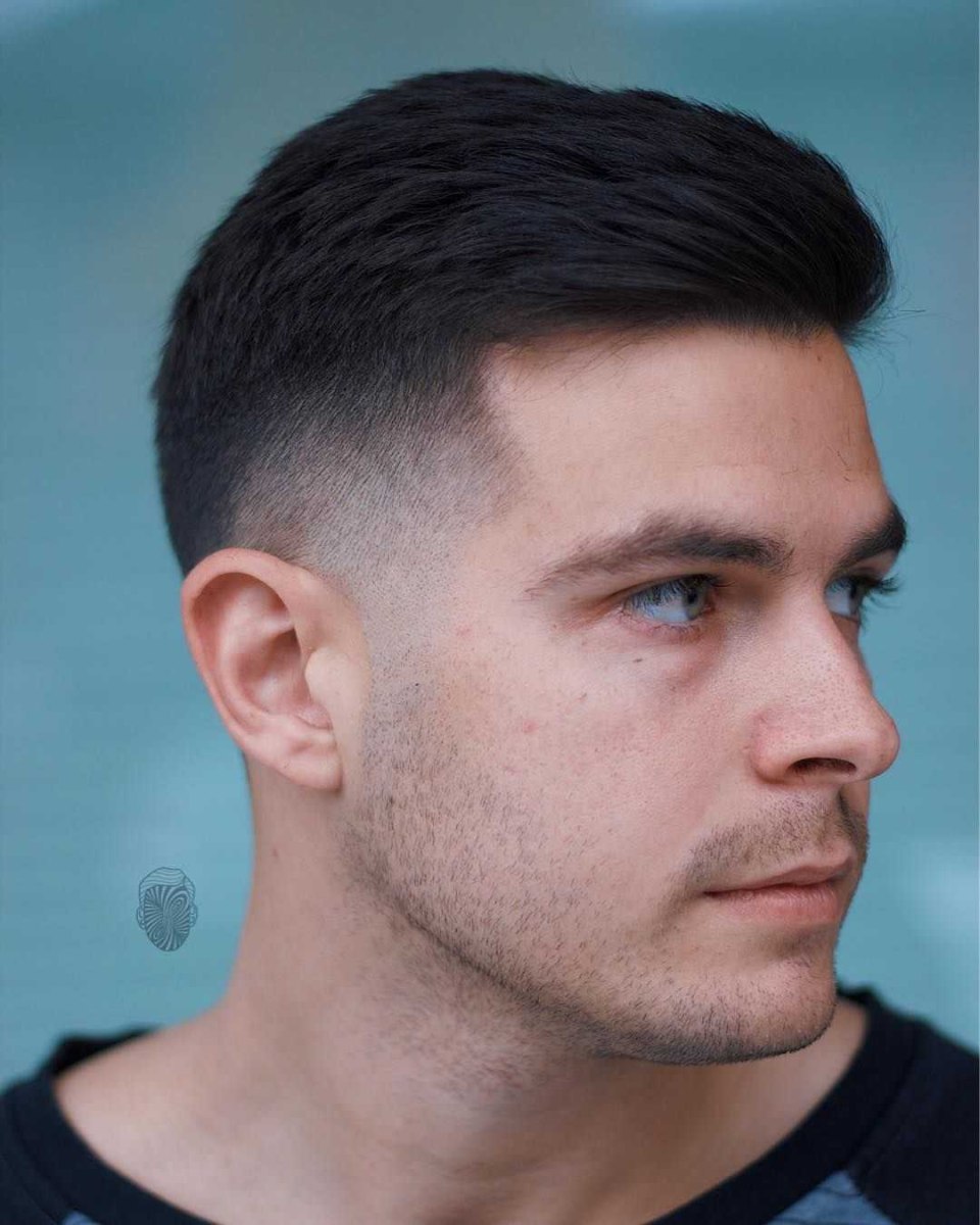 Мужская стрижка Spiky hair
